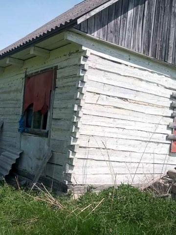 Продається хата під знесення, на будівельні матеріали.