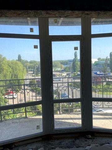 Продам квартиру в парке, набережная Днепра ЖК Первомайская 1 В осбб