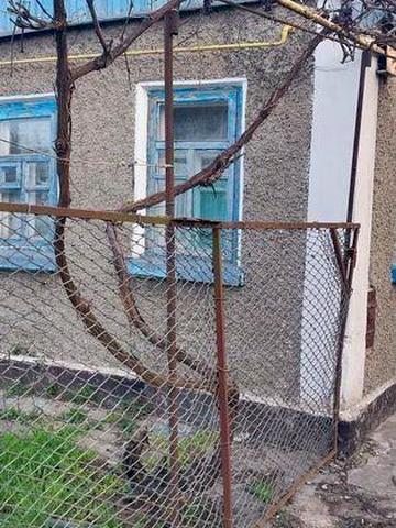продам будинок.       .