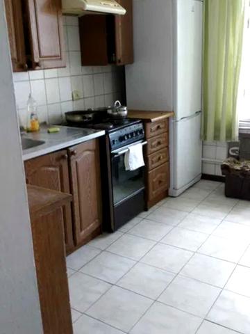 Чуднівська, 100