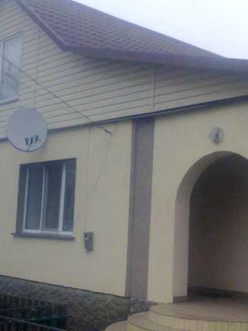 Продам дом с ремонтом в с.Попельня Житом.обл.