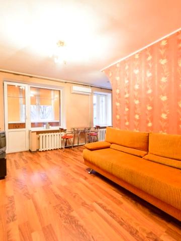 Квартира на левом берегу Киева