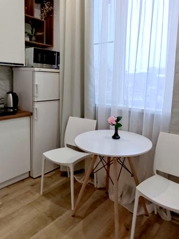 Белая студия на Малиновского