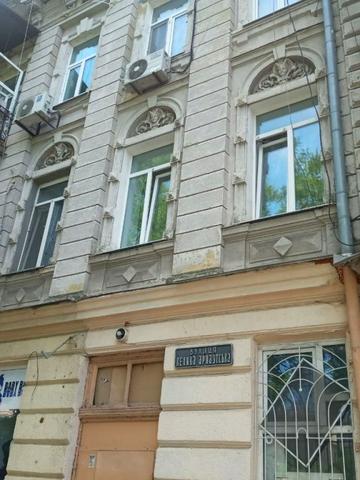 Старопортофранківська вул., 107