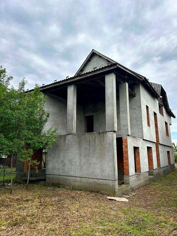 Продається будинок\недобудова в смт. Вишково
