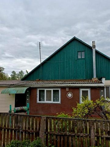 Продам півбудинку в мальовничому місці (150 км від Києва)