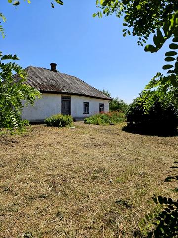 Продається старий будинок