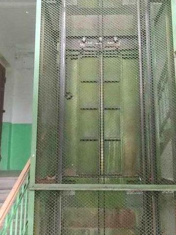 2 кімн Печерськ Тютюнника 5 ліфт 4 поверх 6-пов Цегляного Під ремонт