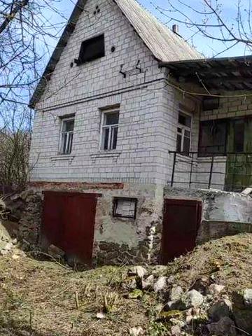 Будинок під дачу в Тараща 120 км від Києва. Ділянка 10 соток.