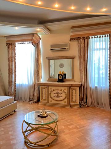 Німецький вїзд (Пушкінський), 6