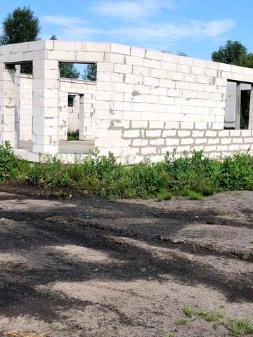 Будинок на етапі зведення  Пухівка