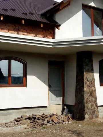 Продається добротній будинок недалеко від міста