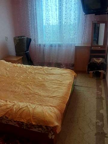 Продам трёхкомнатную квартиру в центре города