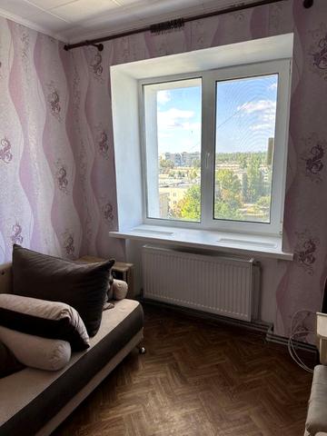 Продаж 3-х кімнатної квартири в девʼяти поверховому будинку