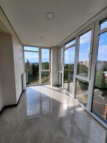 Продам 2 км квартиру в центрі з ремонтом