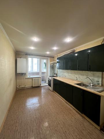 Олександра Поля вул. (Жовтнева), 6