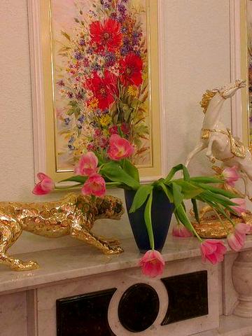 Продам 6 комнатную 293м Элитную квартиру с паркингом 60м.