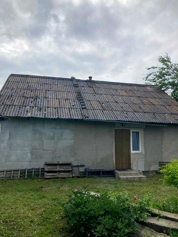 Земельна ділянка з приватним будинком