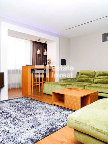 Оренда 2-рівневої квартири з власним кінотеатром, спортзалом та лазнею