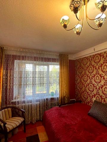 Продам 2- комнатную с ремонтом, ул. Зодчих ул. 26, Борщаговка