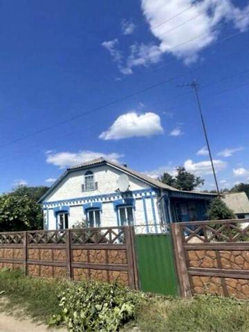 Продаж 3к Дім Центральна вулиця