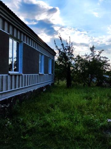 Продам будинок біля голубого озера