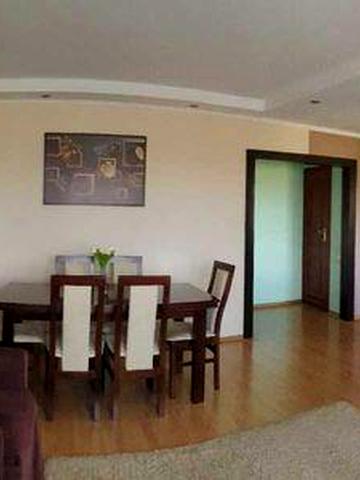 Простора і незвичайна квартира у Вільнюському кварталі