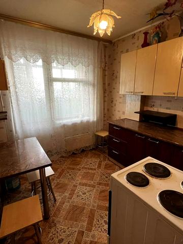 Донецьке шосе, 6