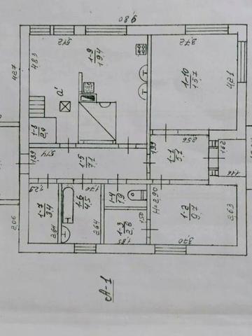Комфортний будинок у затишному передмісті