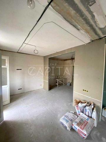 Продаж 1кімнтної квартири Борисоглібська 4.