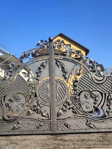 Продаж 3к Дім вул. Таджицька