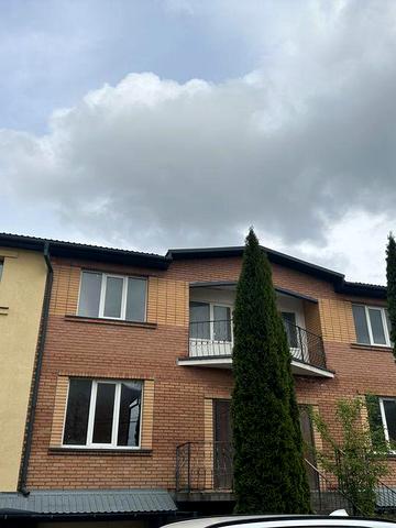 Продається котедж в Цукроварі по вул. микулинецька