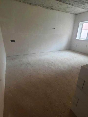 Продаж 3к квартири 100 кв. м +100м2 гараж на вул. Бойко Івана