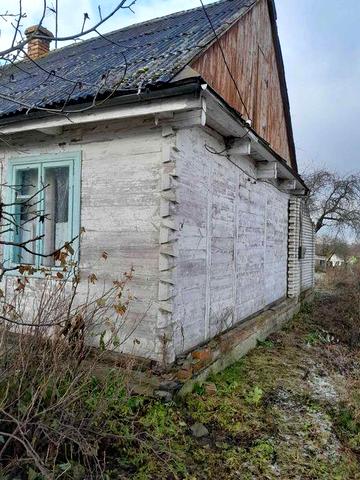 Будинок в селі Сокіл з присадибною ділянкою