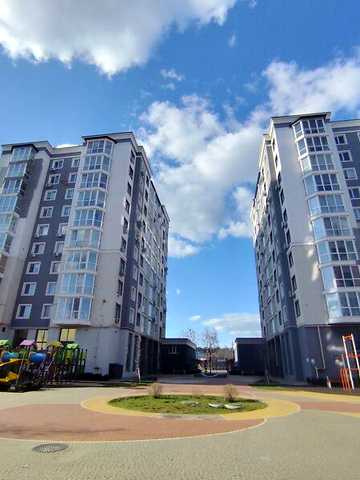 Продаж 3к Квартира пров. Тихого ЖК Continent