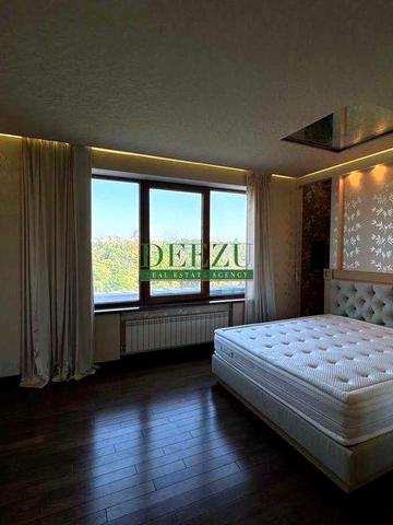 Продаж дворівневої 4квартири з видом на Ботанічний сад Назарівська 11 ЖК Park View