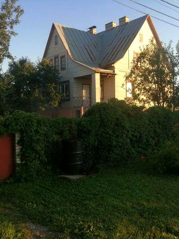 Напротив озера, широкий участок цент села Зазимье