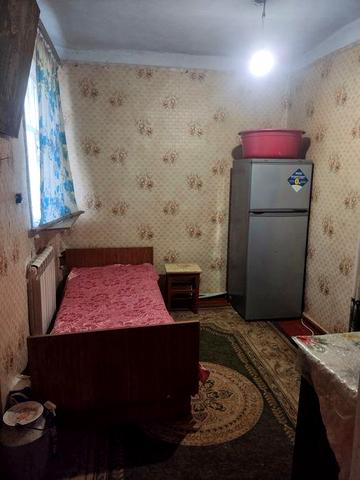 Продам  добротний будинок з газом і пічью