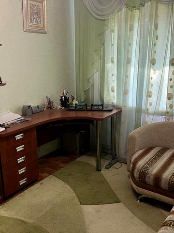 Продам трьохкімнатну квартиру Данилівка військове містечко.