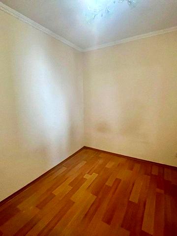 Продається 2-кімнатна квартира в самому центрі міста. Чортків