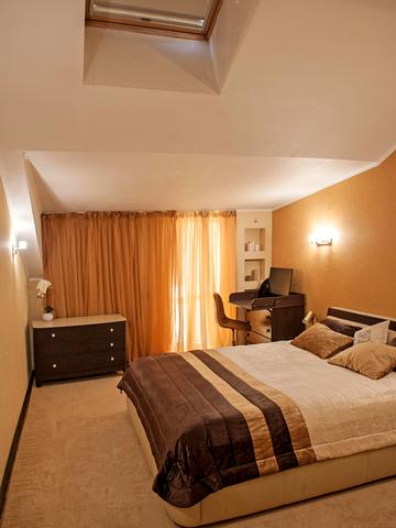 Щекавицька вул., 30/39