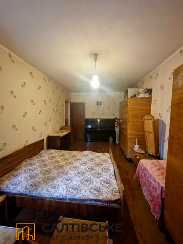 Світла вул., 49