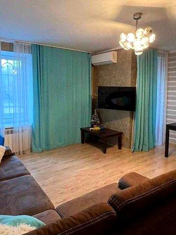 Продам 3-комн. квартиру Рабочая Кедрина кирпичный дом евро ремонт NK