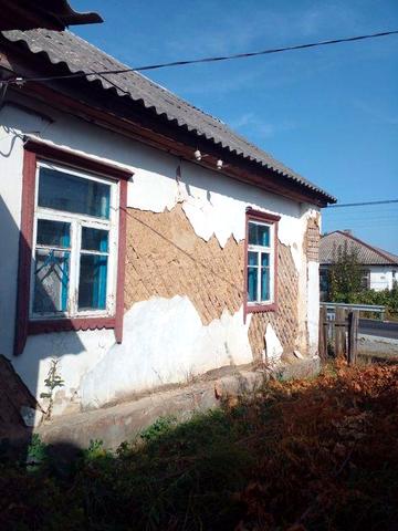 Продаж  пів будинку