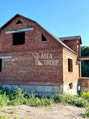 Продається будинок під дачу в гарному та тихому районі.