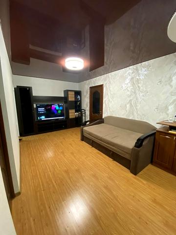 Львівська вул., 4