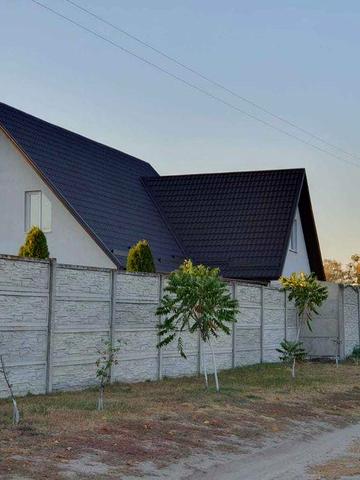 Продаю дом современный постройки г.Мерефа рядом лес ,река.