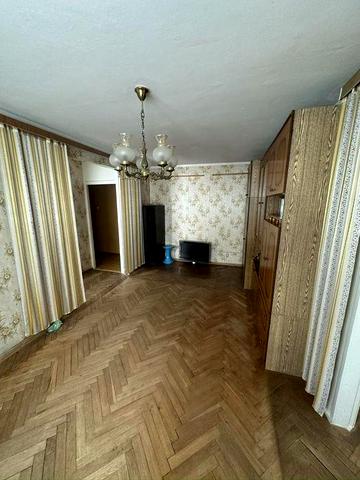Продам 2 кім квартира М.Лагунової 7