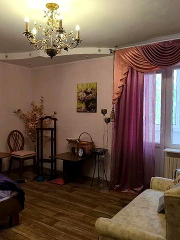 Продаж 2к Квартира Тополина вулиця