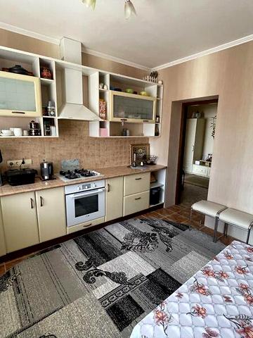 Продаж 3к Квартира вул. Келецька